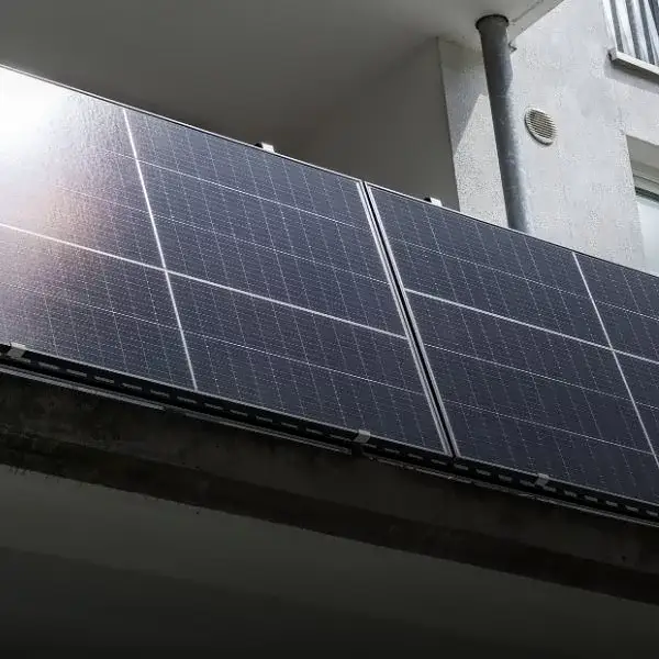 Photovoltaikanlage/Balkonkraftwerk an einem Haus