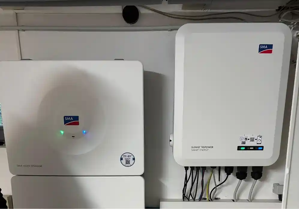 Komponenten: Hybrid-Wechselrichter