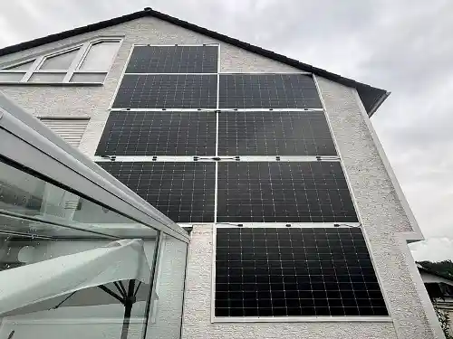 Fassadeninstallation